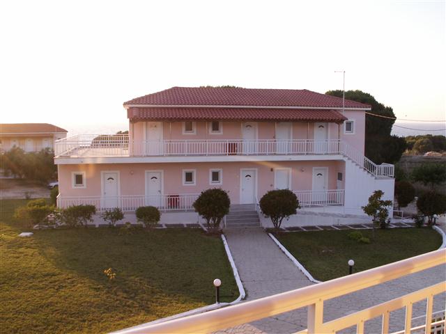 KASTRO KYLLINIS: Kastro Beach Hotel
