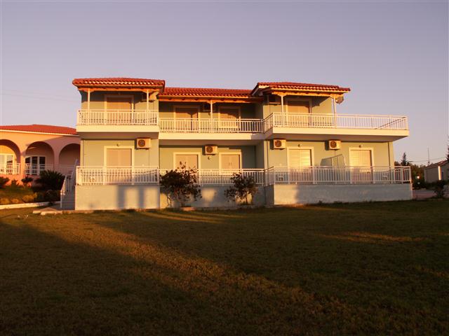 KASTRO KYLLINIS: Kastro Beach Hotel