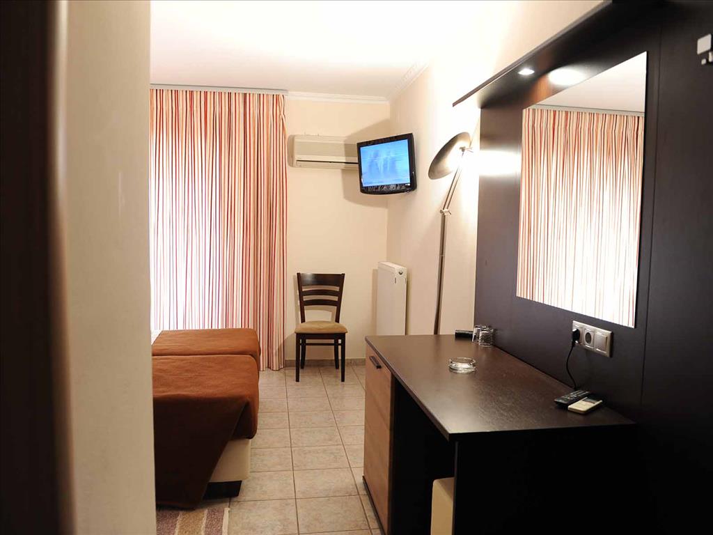 Zacharo: Hotel Jenny - Hotel Kalogeropoulos