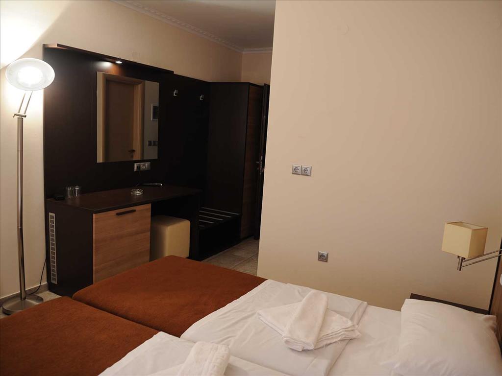 Zacharo: Hotel Jenny - Hotel Kalogeropoulos