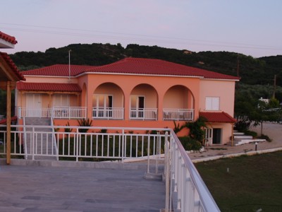 KASTRO KYLLINIS: Kastro Beach Hotel