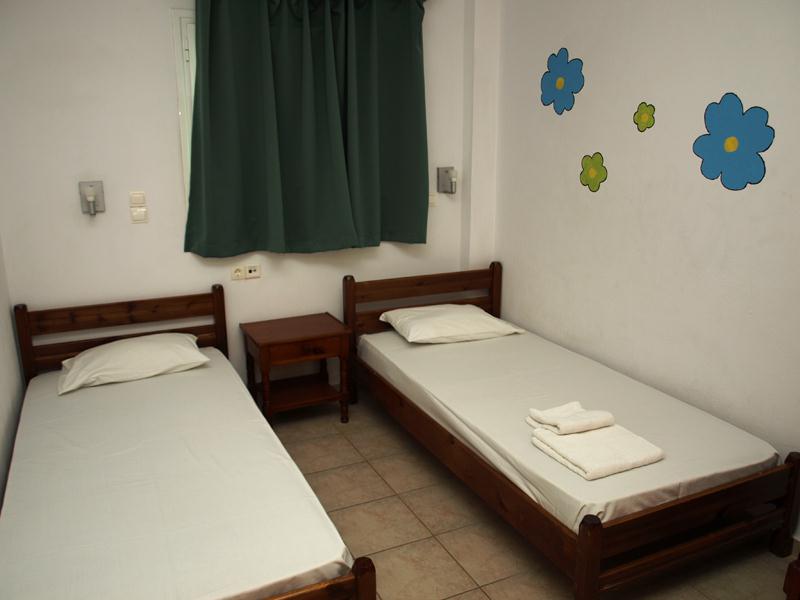 Eleftheriou Venizelou Street: Haris Apartments