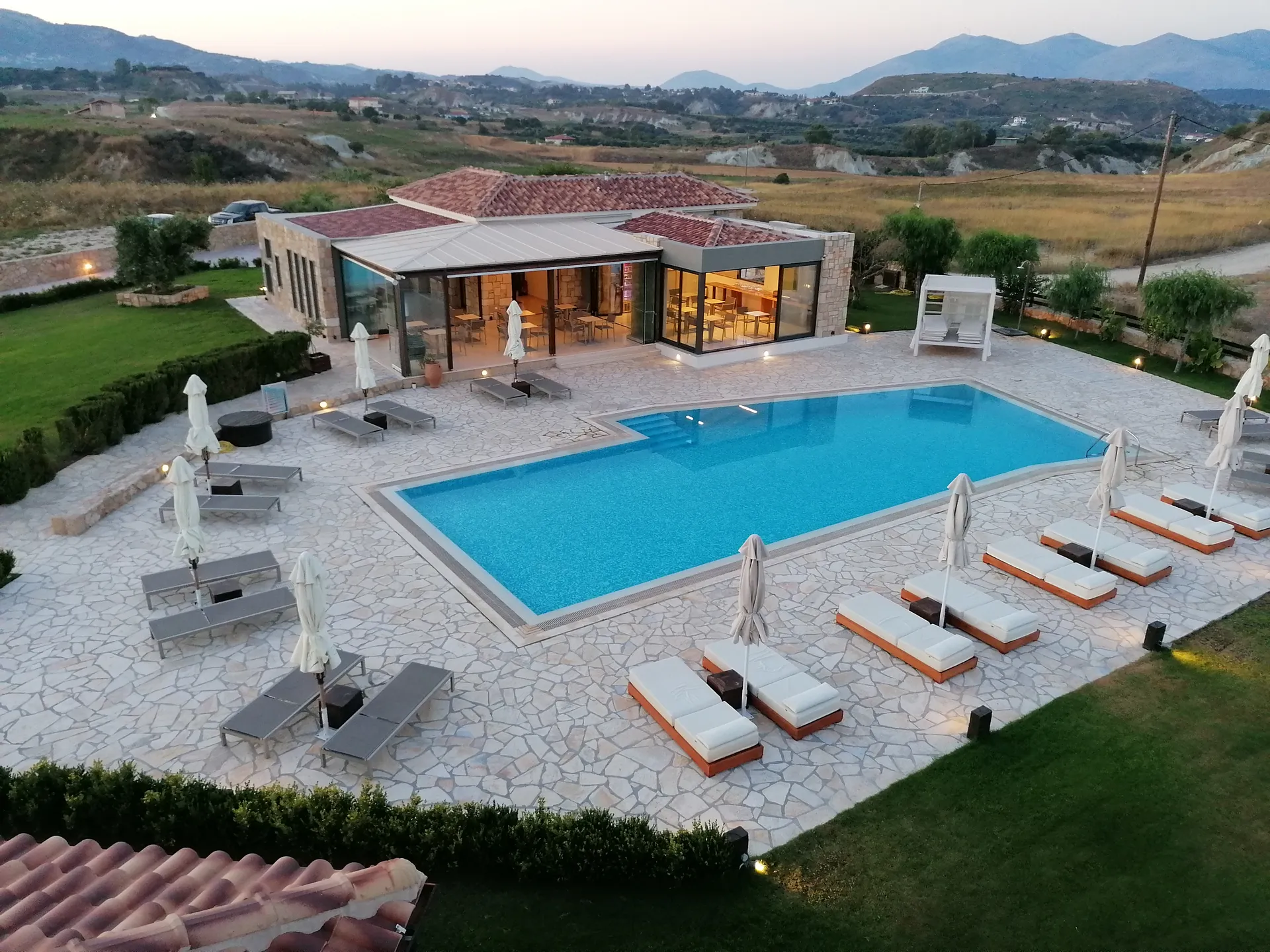 Matzavinata: Tramonto Suites
