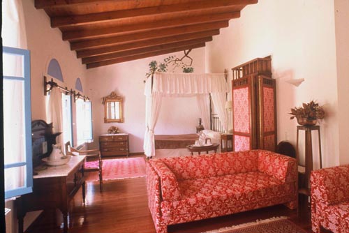 Panormo: Kynthia Villa