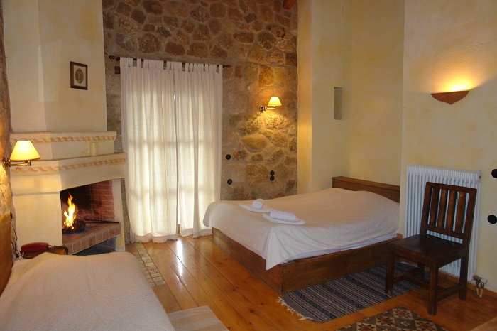 XYLOKASTRO: CHELYDOREA COUNTRY HOUSE
