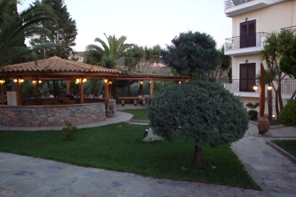 MEG. MANTINEIA: MANIATIS CHRISTOS