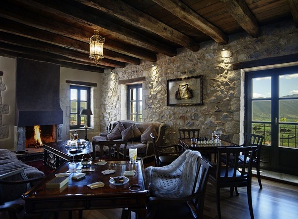 ARKADIAS: Villa Vager