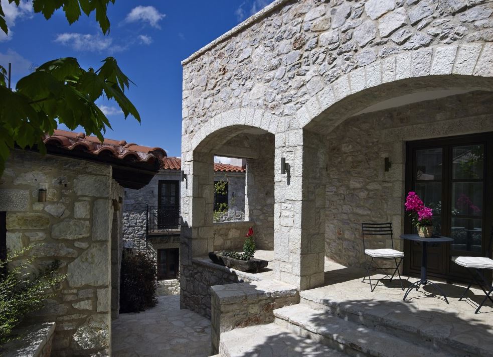 ARKADIAS: Villa Vager