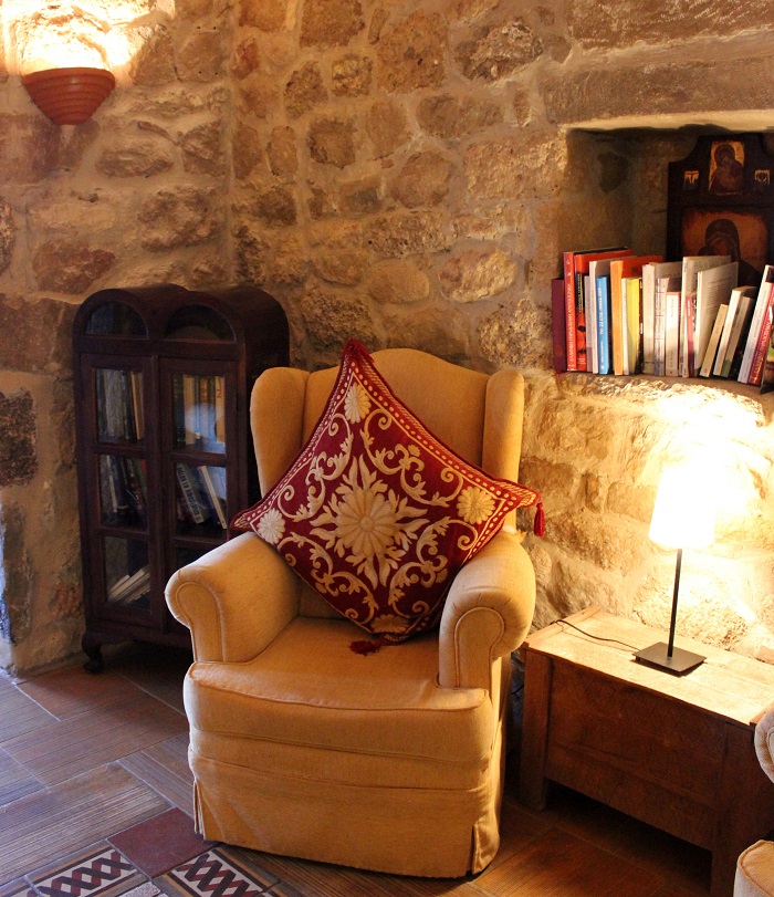 XYLOKASTRO: CHELYDOREA COUNTRY HOUSE