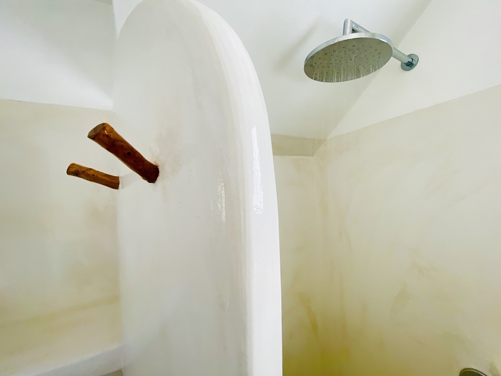 Adamas: Ageri-Milos De Luxe studios&suites