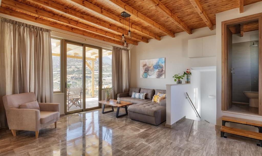 Makris Gialos: Mediterranean View Luxury Villas