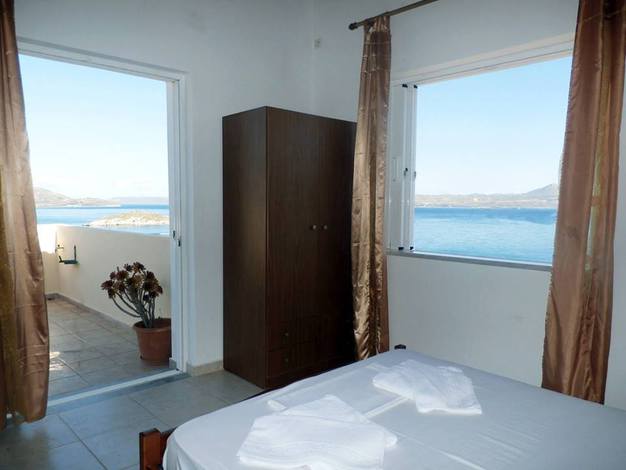 Almirida: Manos Apartments