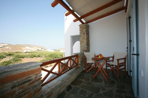 TINOS: SUMMER TIME
