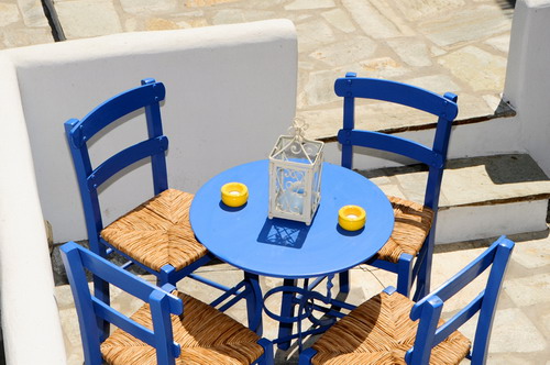 ΤΗΝΟΣ: ΚΑΡΥΑΤΙΔΕΣ